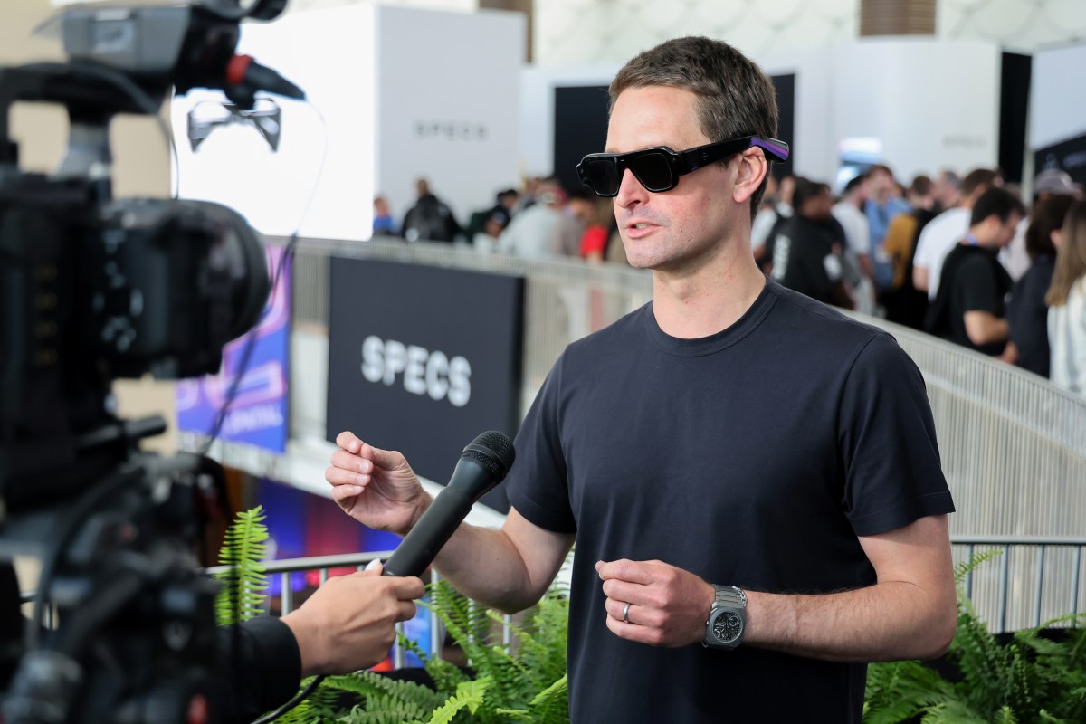 Snap's AR Glasses: A Case Study in Tech Investment Missteps - ai tools guide from Tech Revenue Brief